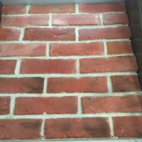آجر سنتی قزاقی قرمز رگه مشکی چهلستون